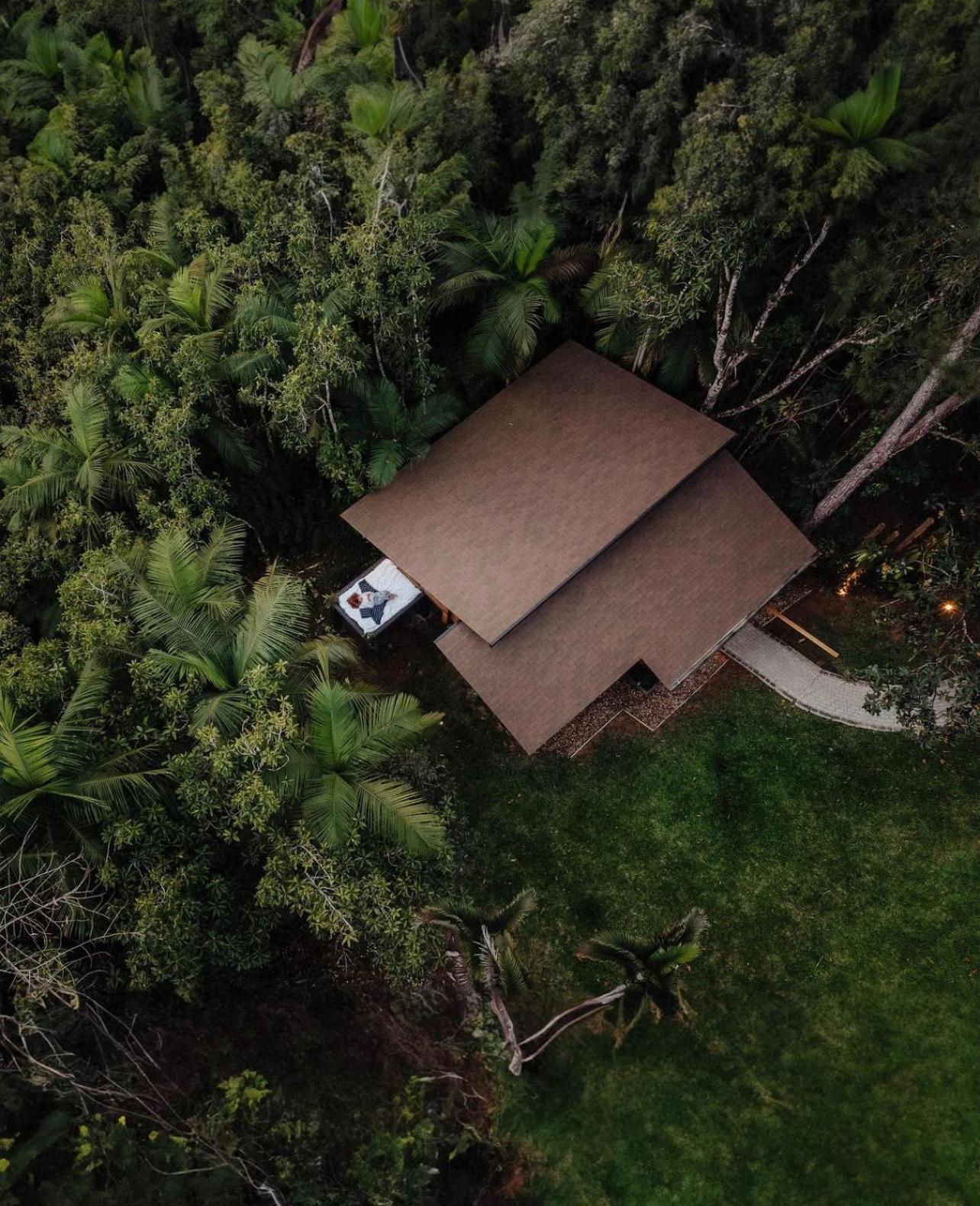 Cabana Equipada Em Meio A Natureza Em بوميرودي المظهر الخارجي الصورة